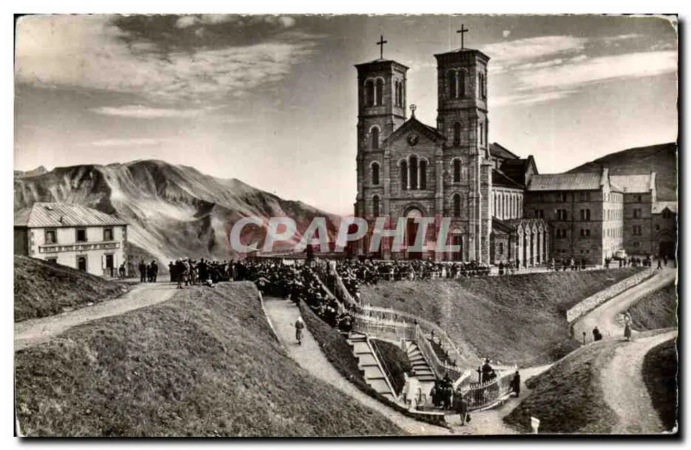 Basilika Notre-Dame de La Salette — Pilgerreise — Wallfahrtsort La Salette - Vorderseite