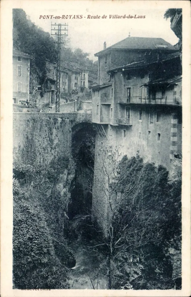 Pont-en-Royans - Estrada de Villard-de-Lans — Beaucervéants - Frente
