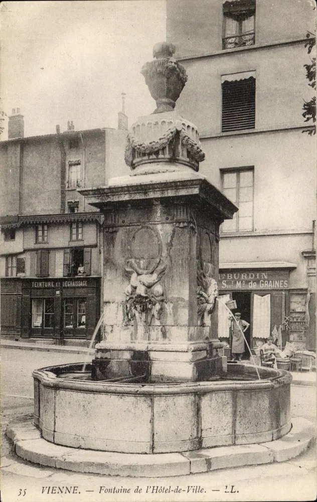 Wien — Fontäne des Rathauses — L.L. n°35 - Vorderseite