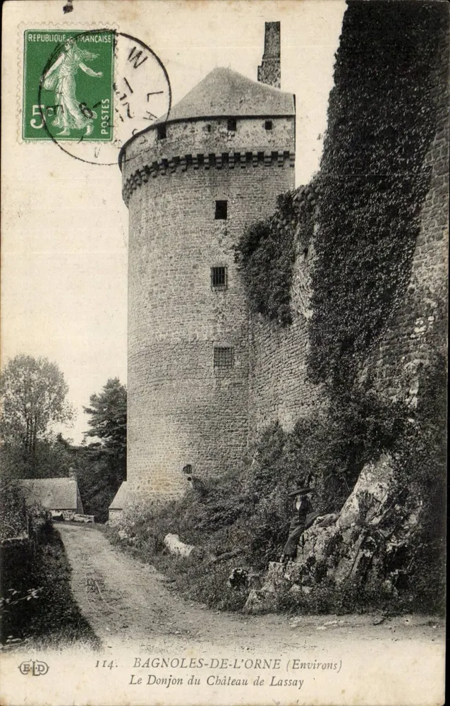 El Donjon del Castillo de Lassay — Bagnoles-de-l'Orne (Alrededores) — E.D. n°114 - Anverso