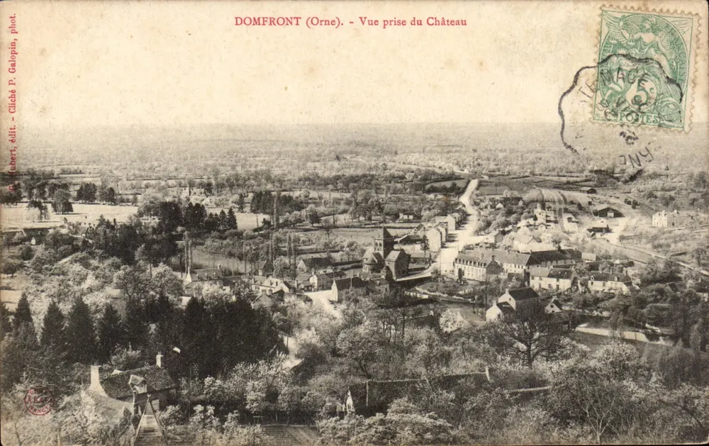 Domfront (Orne) — Vista tirada do Castelo — P. Galopin, fot. — Cliché P. Galopin, edit. P. Hubert - Frente
