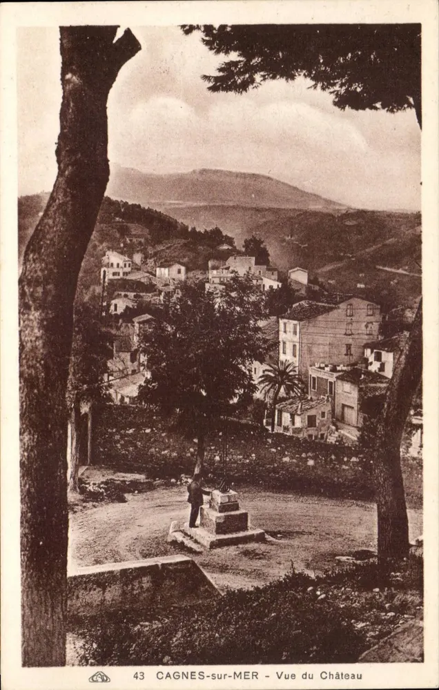 Cagnes-sur-Mer — Vista do Castelo — Ed. Livraria M. Miquin, av. do 15º Corpo, Cagnes-sur-Mer, n°43 - Frente