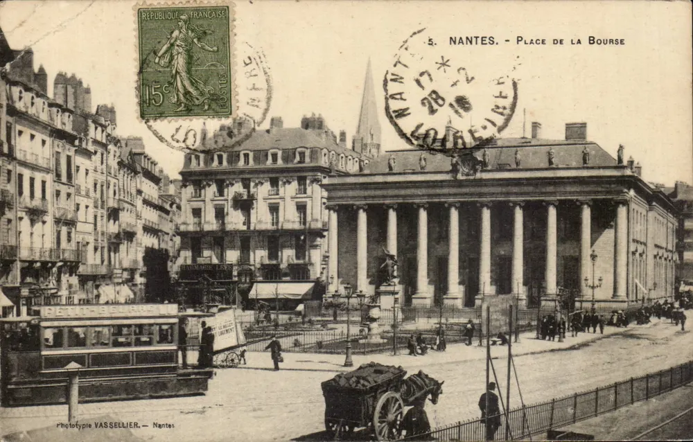 Nantes - Place de la Bourse — Fototipia VASSELLIER, n°5 - Frente
