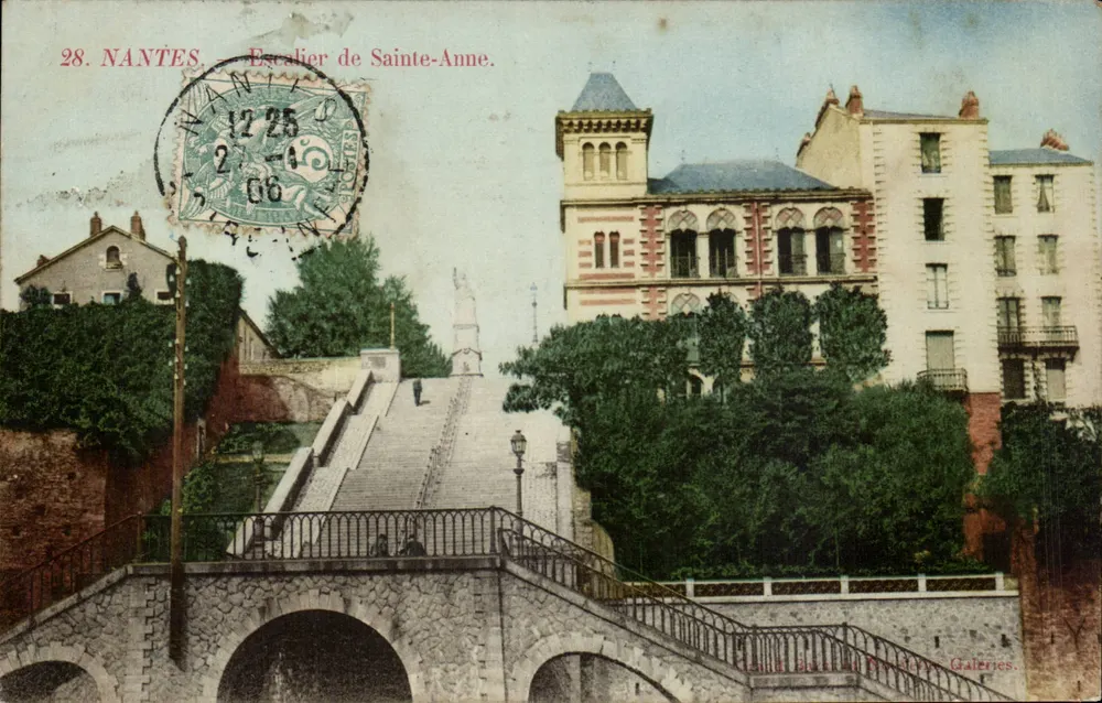 NANTES — Escadaria de Santa Ana — Galerias — Editor: Louis Baudoin & Cie, n°28 - Frente