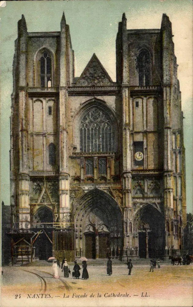 NANTES — A Facha da Catedral — LL. - Frente