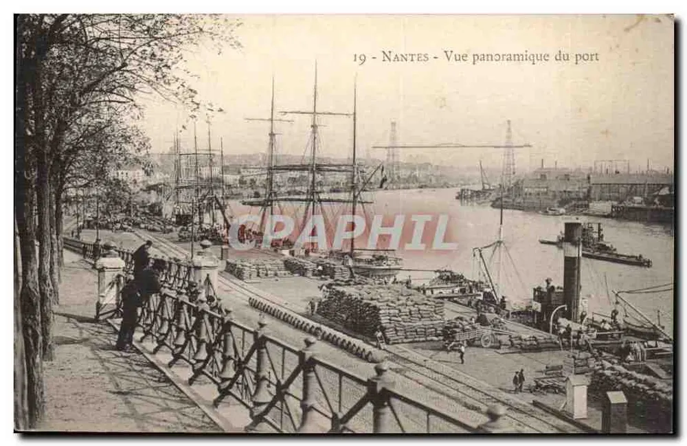 Nantes - Panoramablick auf den Hafen — Verlag Artaud-Nozais, Nr. 19 - Vorderseite