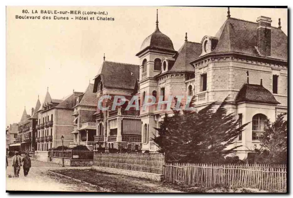 La Baule-sur-Mer (Loire-Inf.) — Boulevard des Dunes — Hotel e Chalets — F. Chapes, Imp. Nantes - Frente