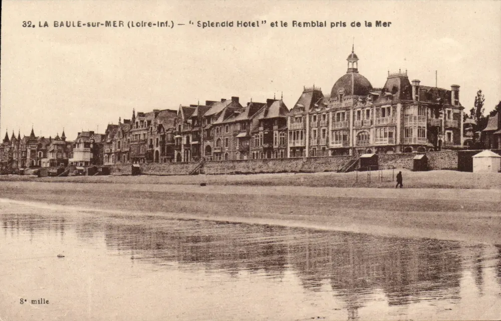 La Baule-sur-Mer (Loire-Inf.) — 'Splendid Hotel' und der Damm, der von der See erobert wurde — F. Chapeau, Imp. Edit. Nantes - Vorderseite
