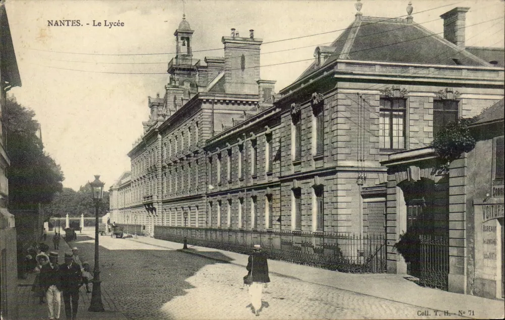 NANTES - O Liceu — Coll. T. H. - N° 71 - Frente