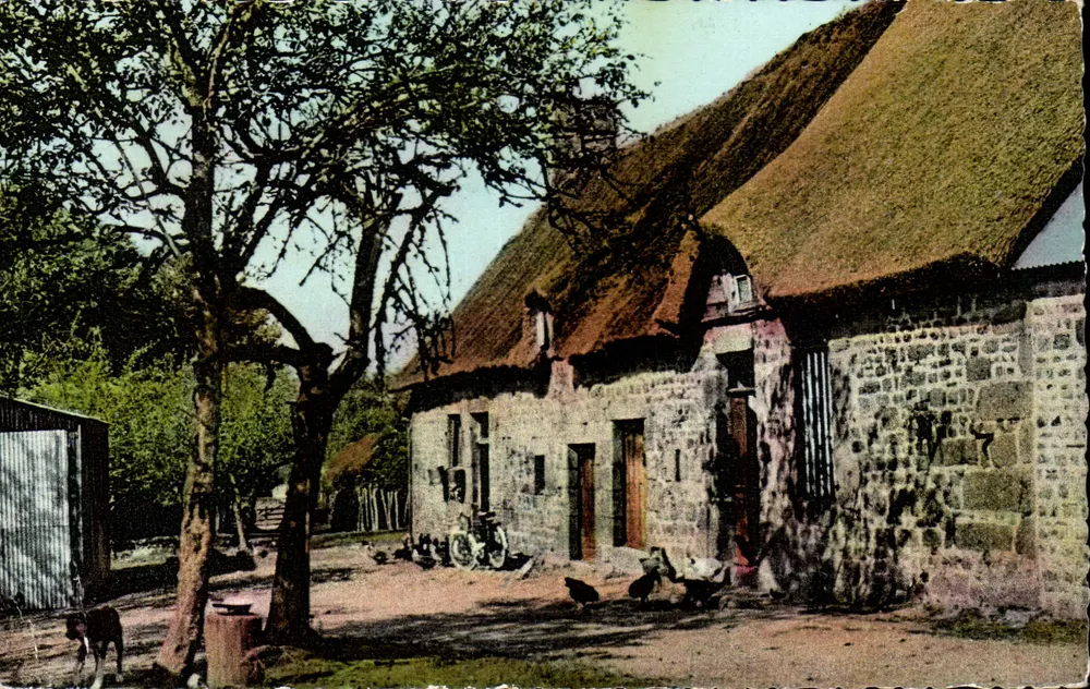Cour de ferme — A Normandia pitoresca — Éditions Saint-Pierre-Église (Manche) - Frente