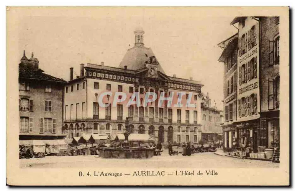 Aurillac — Het Stadhuis — B. 4. L'Auvergne - Voorkant