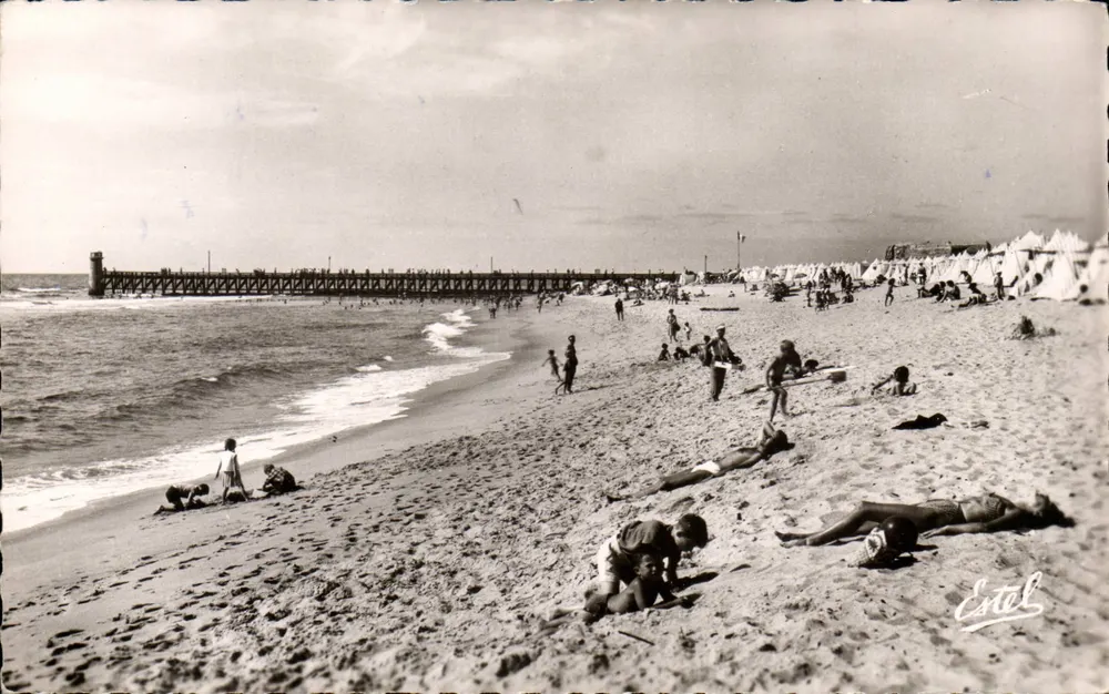 Cap-Breton — A Praia perto da Estacada — Estel - Frente