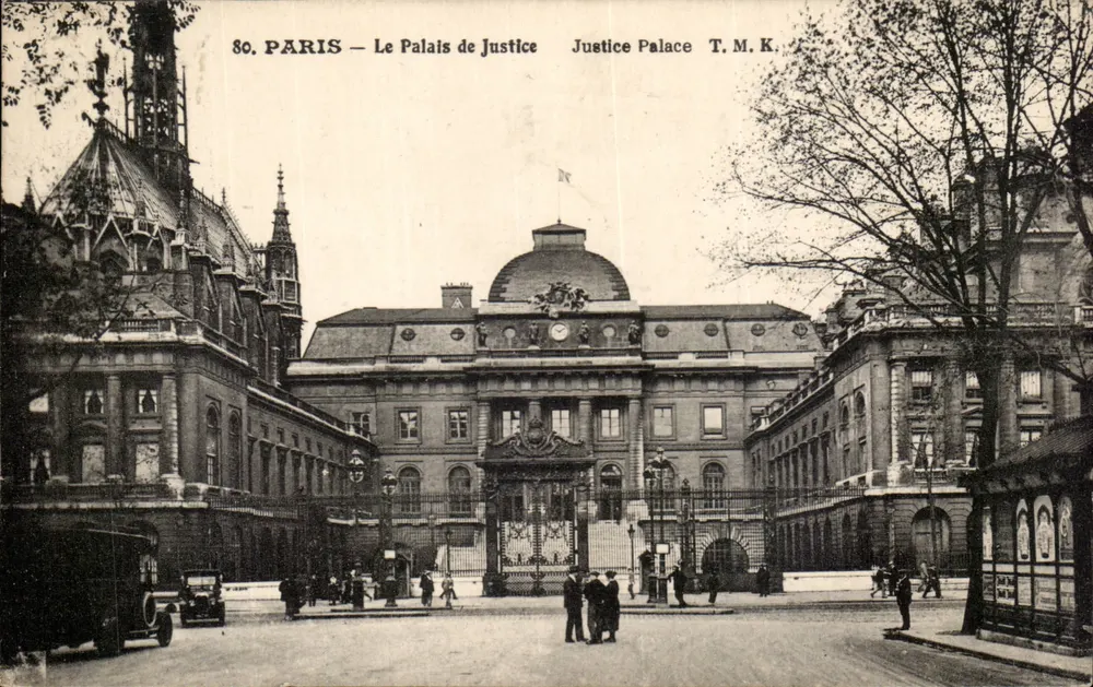 Paris — O Palácio de Justiça — T.M.K. - Frente