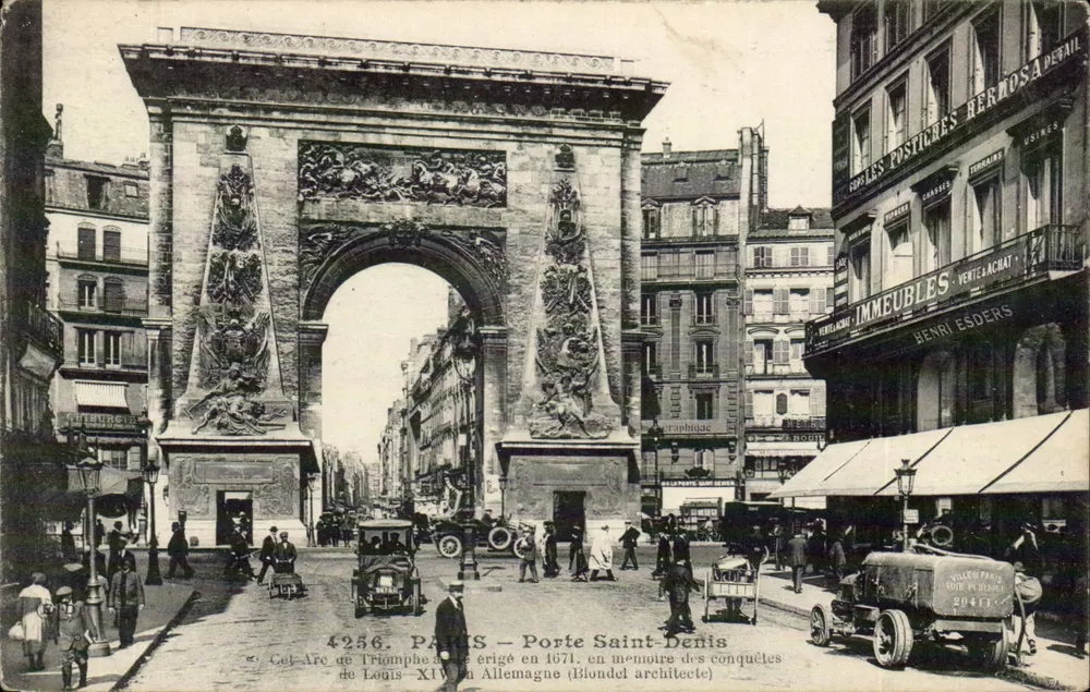 Paris — Porta Saint-Denis — Arco do Triunfo erguido em 1671, em memória das conquistas de Luís XIV (arquiteto Blondel) - Frente