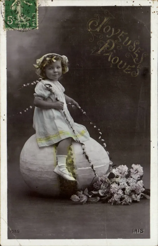 Mädchen auf einer Kugel — Frohe Ostern — Iris - Vorderseite