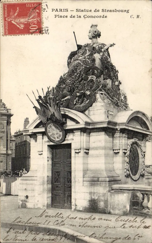PARIS — Estátua de Strasbourg — Praça da Concórdia — C. M. - Frente