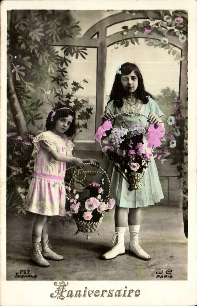 Zwei junge Mädchen mit Blumenkörben — Geburtstag — J.E. PARIS n°222 - Vorderseite