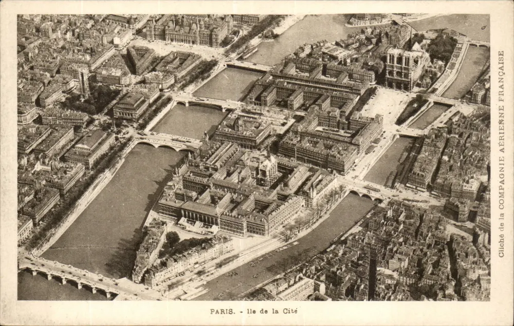 PARIS - Ile de la Cité — vista aérea — Compagnie Aérienne Française - Frente
