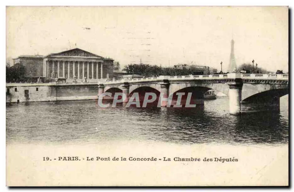 Paris - Der Pont de la Concorde - Die Kammer der Abgeordneten - Vorderseite