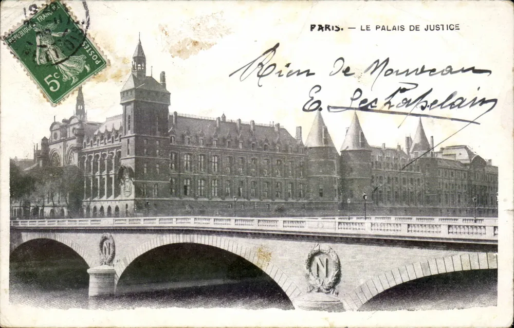Paris — O Palácio de Justiça — Editor não visível - Frente