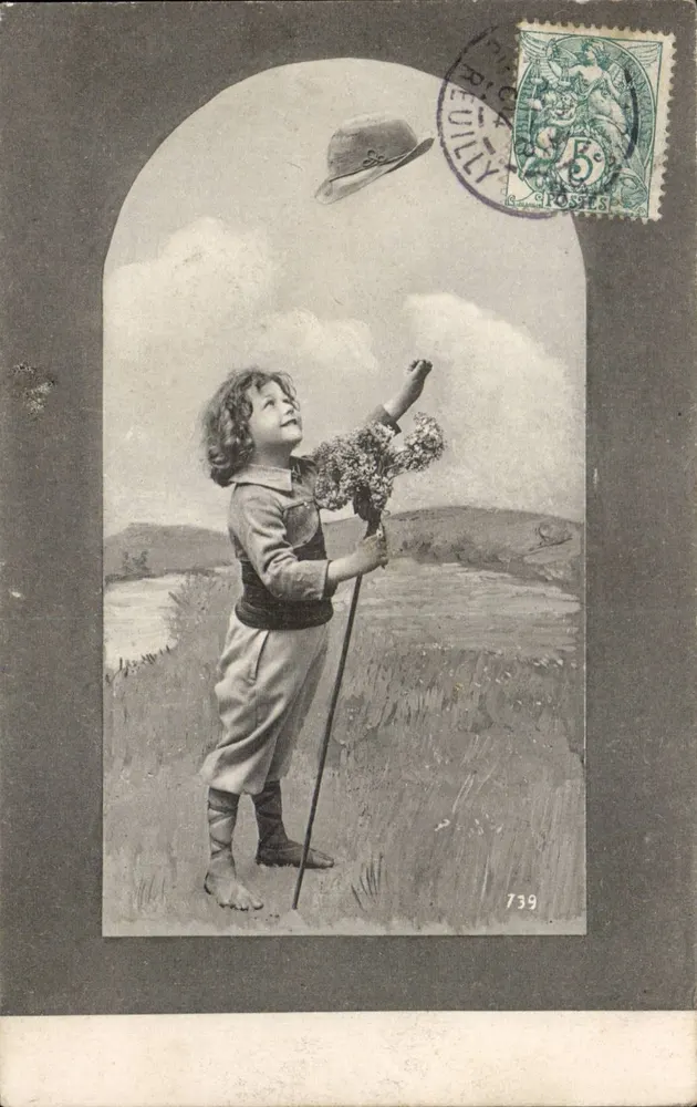 Criança brincando com um chapéu — cena de campo — editor anônimo, n° 739 - Frente