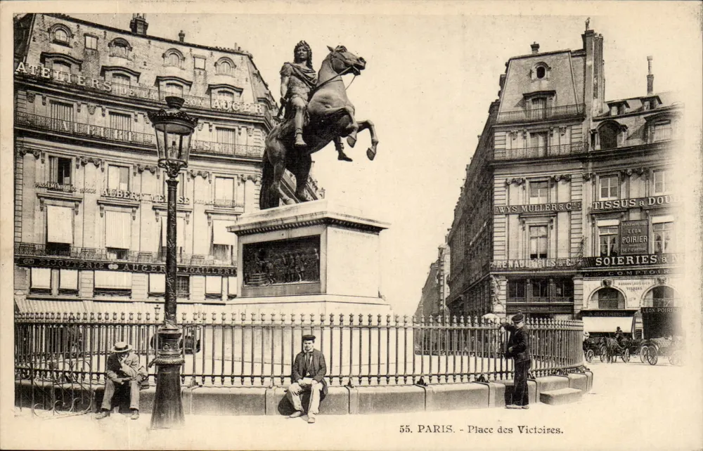 Place des Victoires, Paris — estátua equestre — Ateliers de la Bon Auger - Frente
