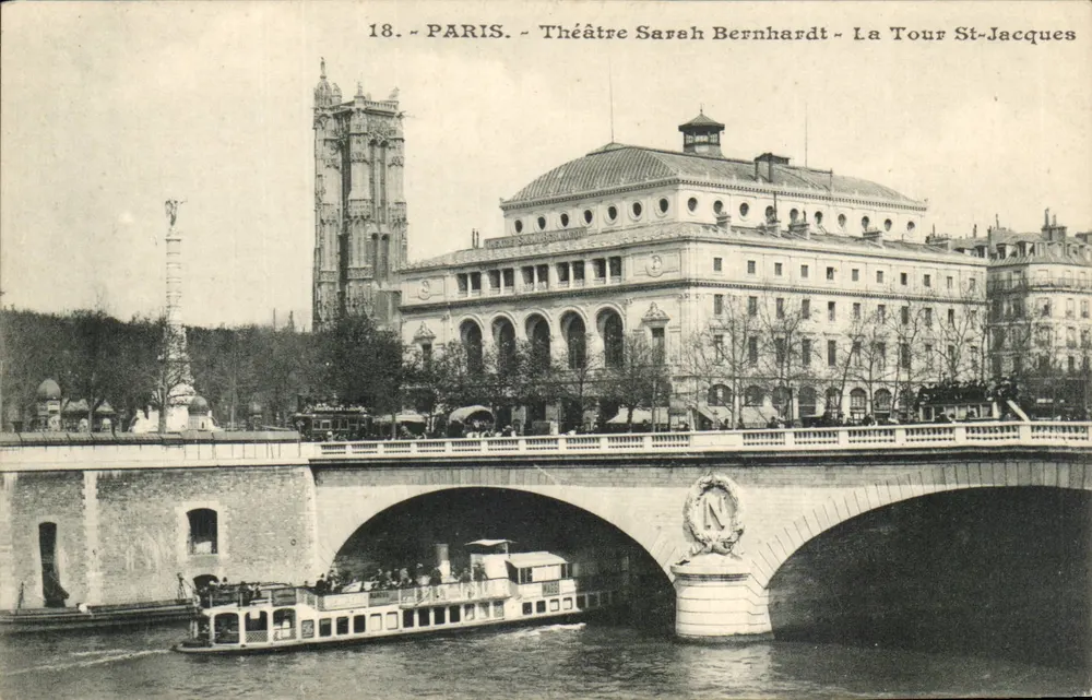 Paris - Sarah Bernhardt-Theater - La Tour St-Jacques - Vorderseite