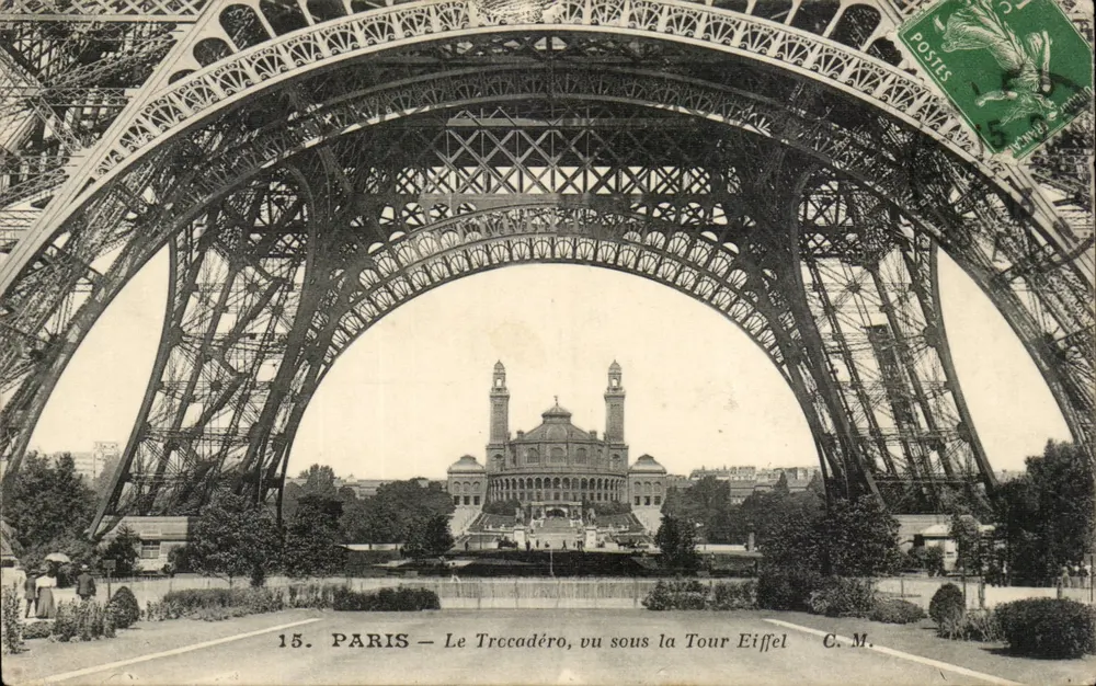 PARIS — Le Trocadéro, gesehen unter der Eiffelturm — C. M. - Vorderseite