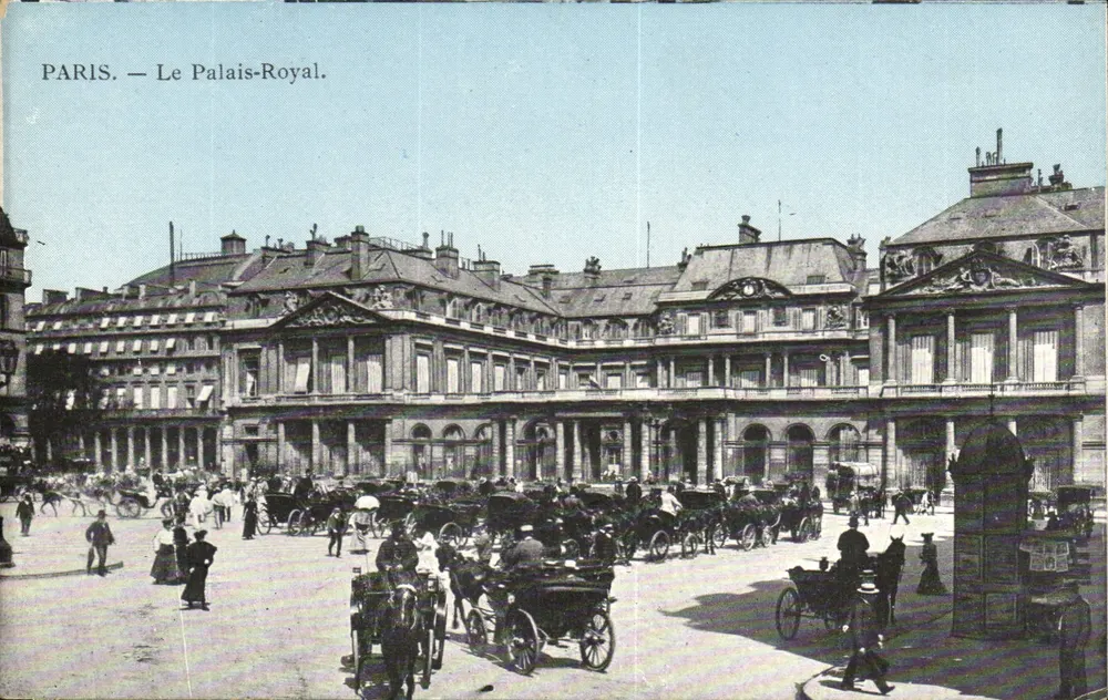 Paris — O Palácio Real — Editor não visível - Frente