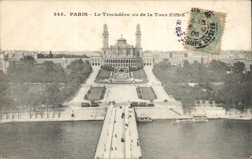 Paris - O Trocadéro visto da Torre Eiffel — editor Tamps, n° 245 - Frente