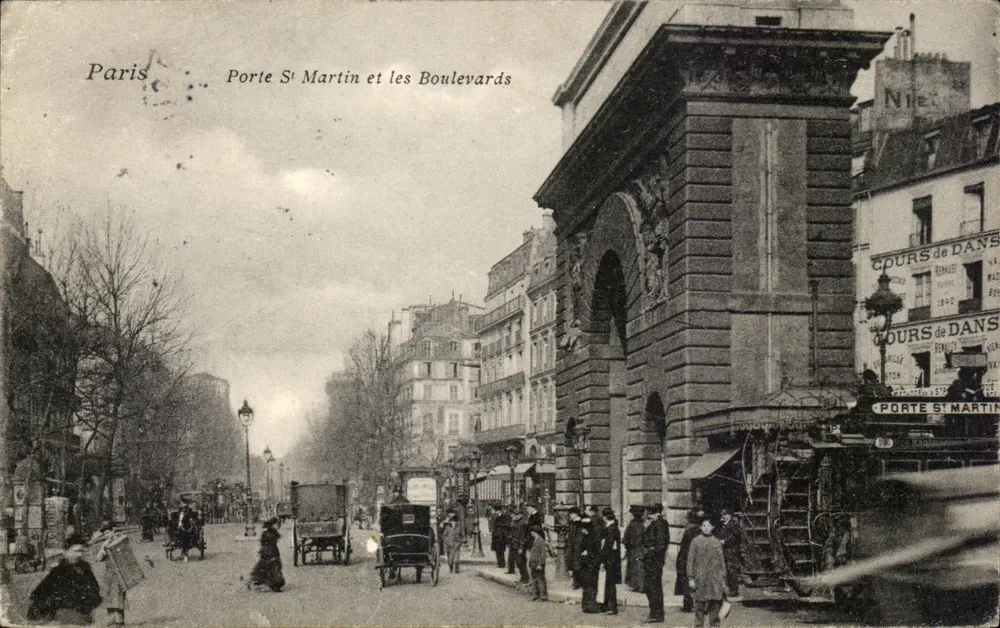 Paris — Porte Saint-Martin e os Boulevards — NIEC - Frente