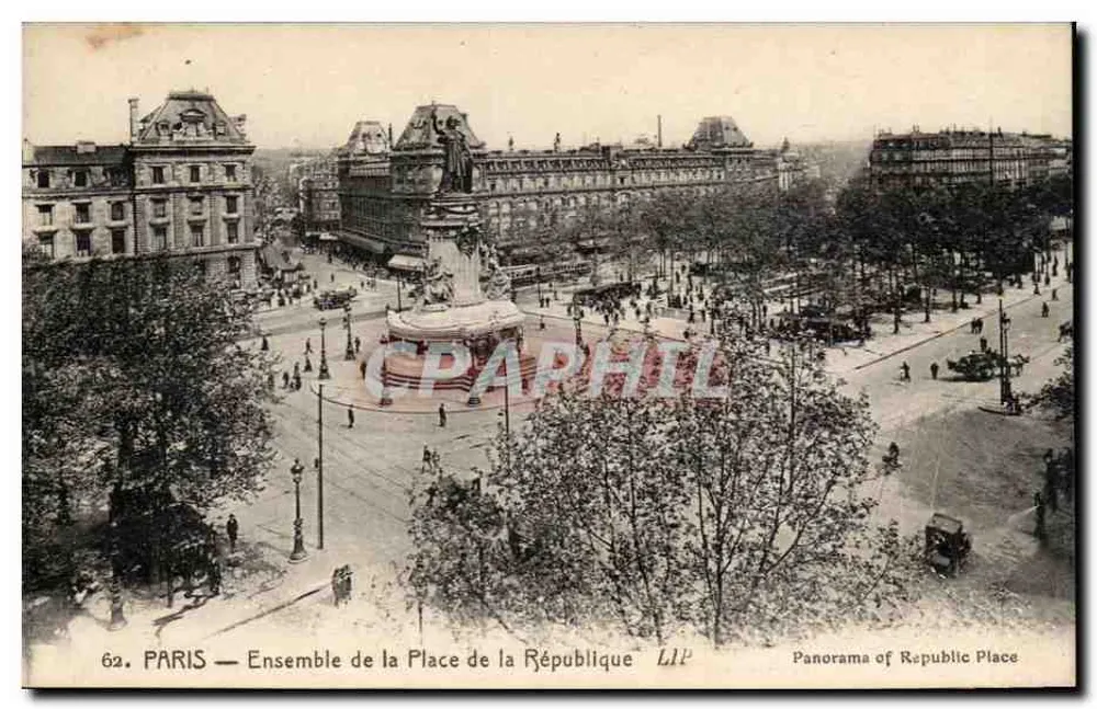 PARIS — Conjunto da Place de la République — LIP - Frente