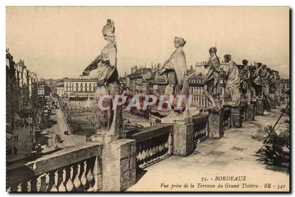Bordeaux — Ansicht vom Terrassenbereich des Grand Théâtres — BR 341 - Vorderseite