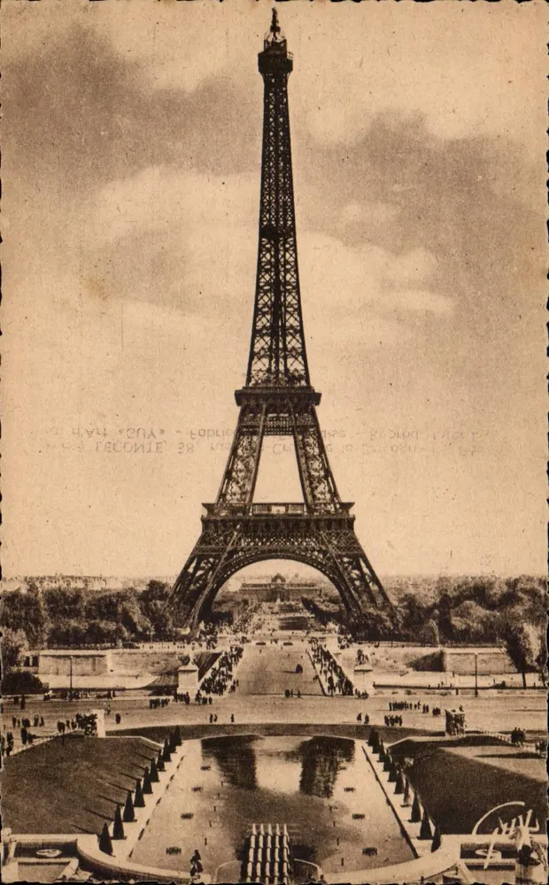 Torre Eiffel — visão do palácio de Chaillot — André LECONTE, Paris - Frente