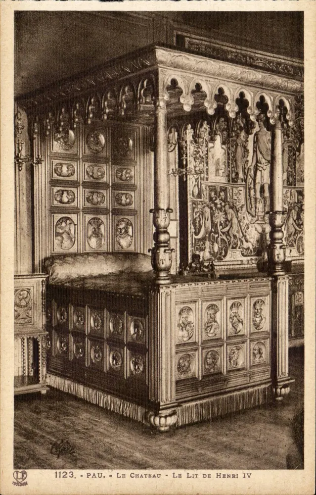 Pau - Das Schloss - Das Bett von Henri IV - Vorderseite