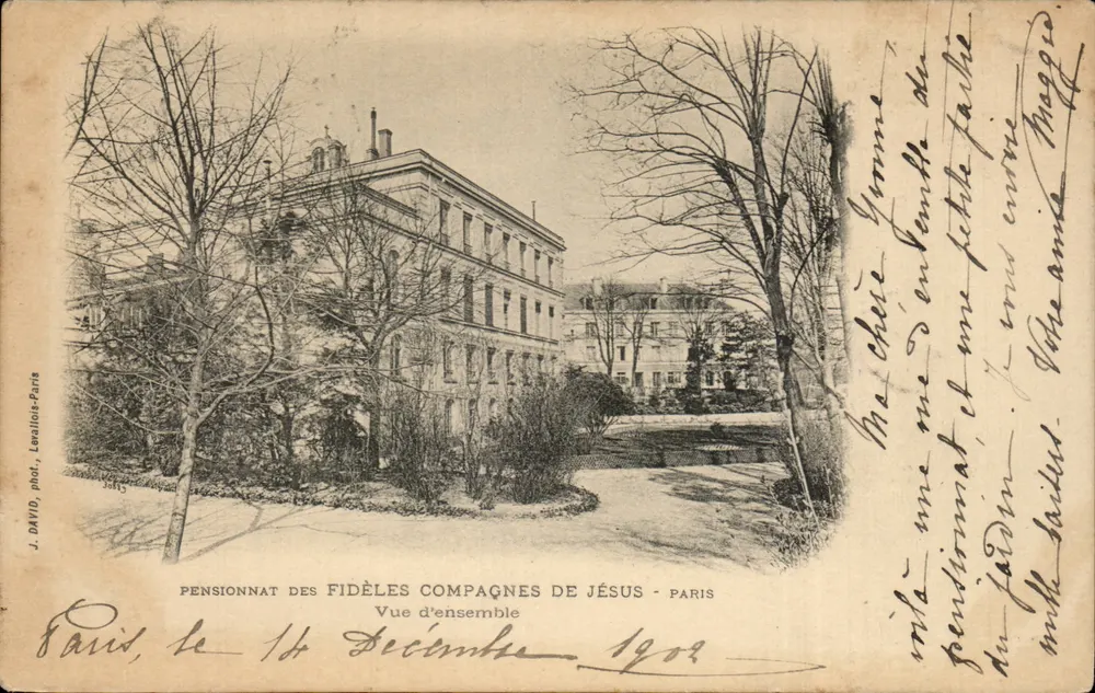 Pensionnat der treuen Compagnes de Jésus — Übersicht — J. DAVID, Foto. Lénaïlois-Paris - Vorderseite