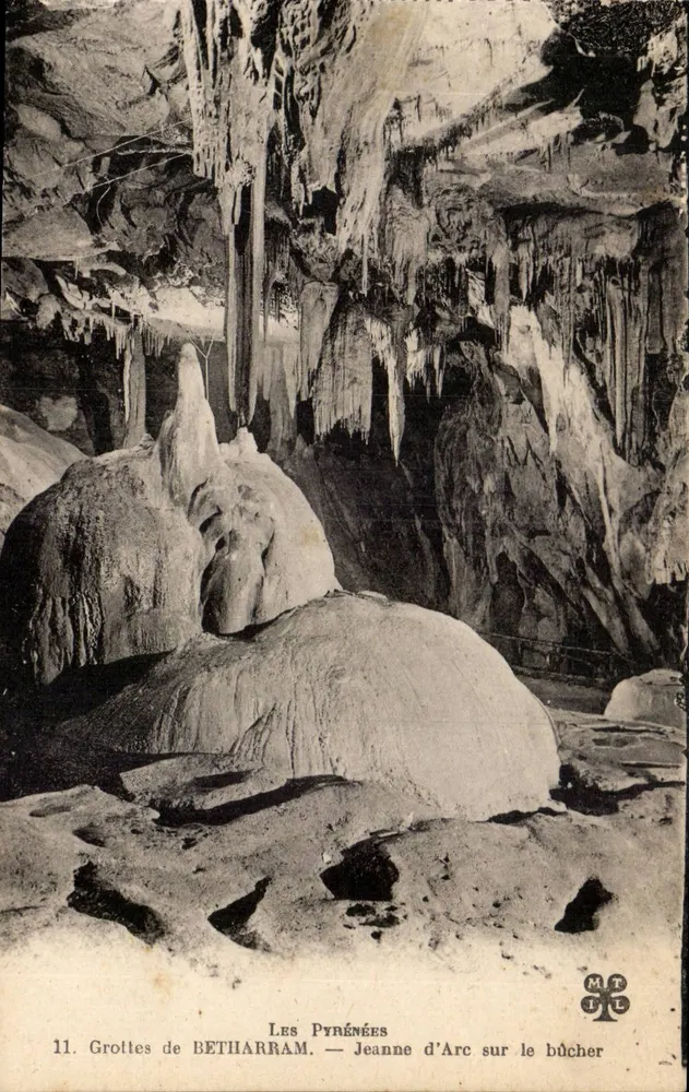 Grutas de BETHARRAM — Joana d'Arc no fogo — Os Pirineus - Frente