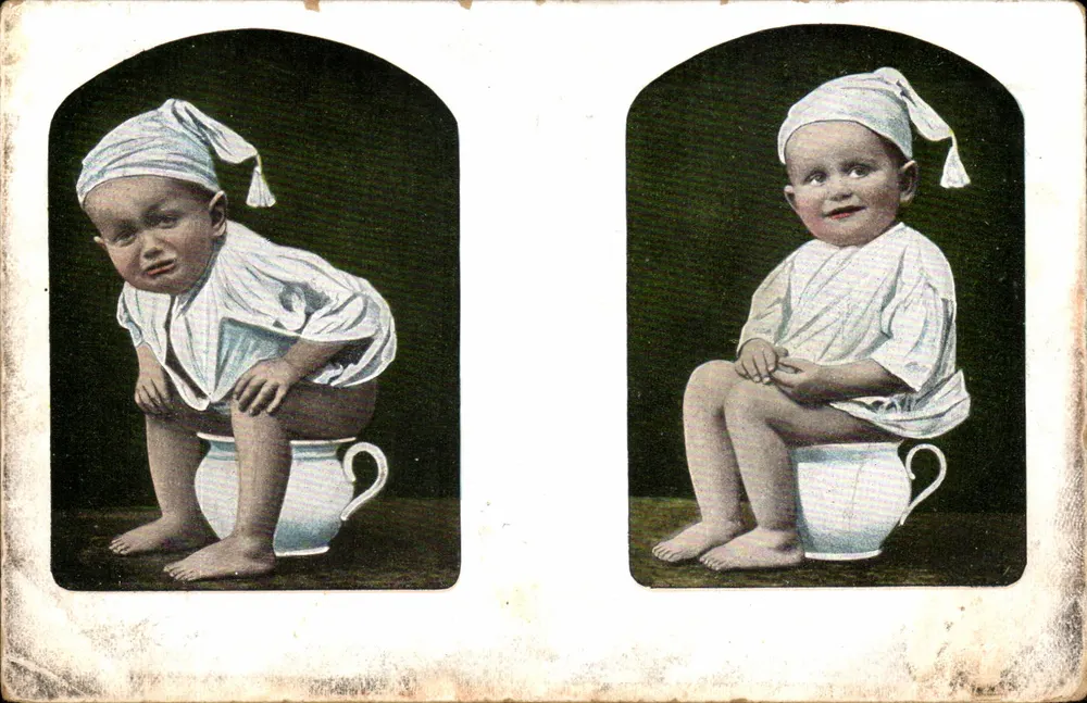 Zwei Babys in Nachthemden auf einem Teekessel — Verlag 'SCHMIDT & CO.' Nr. 201 - Vorderseite