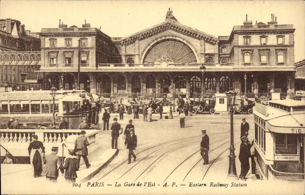 PARIS — A Gare de l'Est — A. P. — Estação Ferroviária Oriental — n°204 - Frente