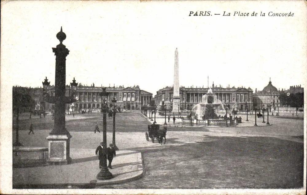 PARIS — A Praça da Concórdia — editor não visível - Frente