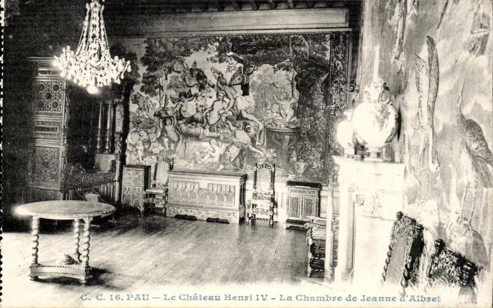 Pau — Schloss Henry IV — Das Zimmer von Jeanne d'Albret - Vorderseite