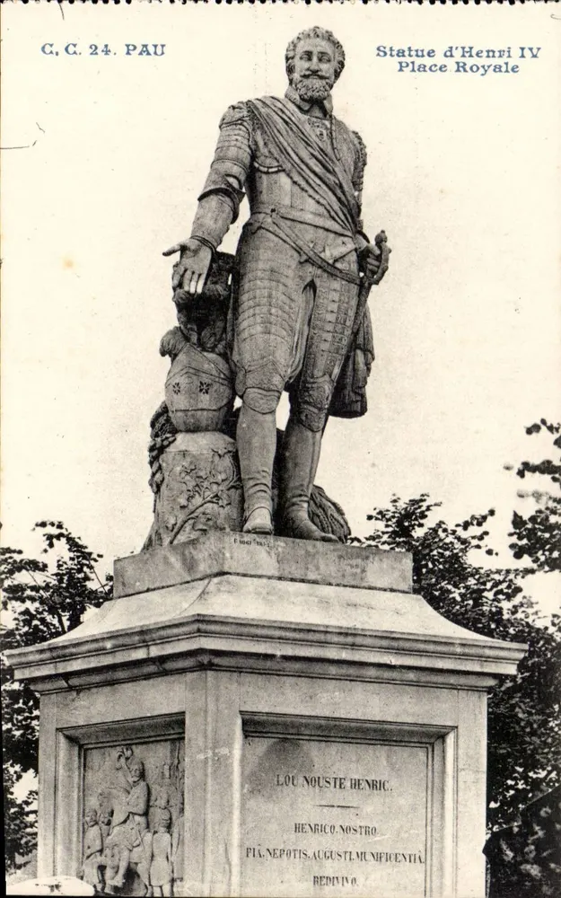Statue von Henri IV — Place Royale — C.C. 24. PAU - Vorderseite