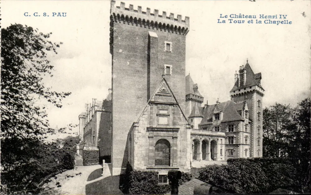 Schloss Henri IV — Die Turm und die Kapelle — C.G. 8. PAU - Vorderseite