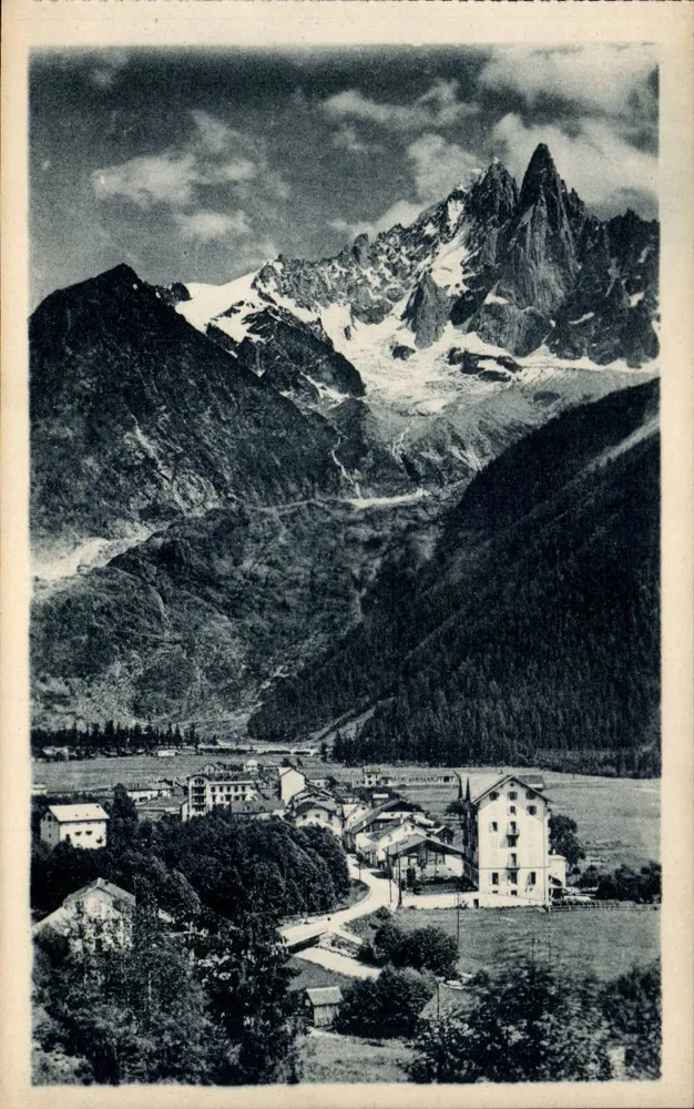 Chamonix — Les Pratz — G. Tairraz fot. Chamonix-Mont-Blanc - Awers