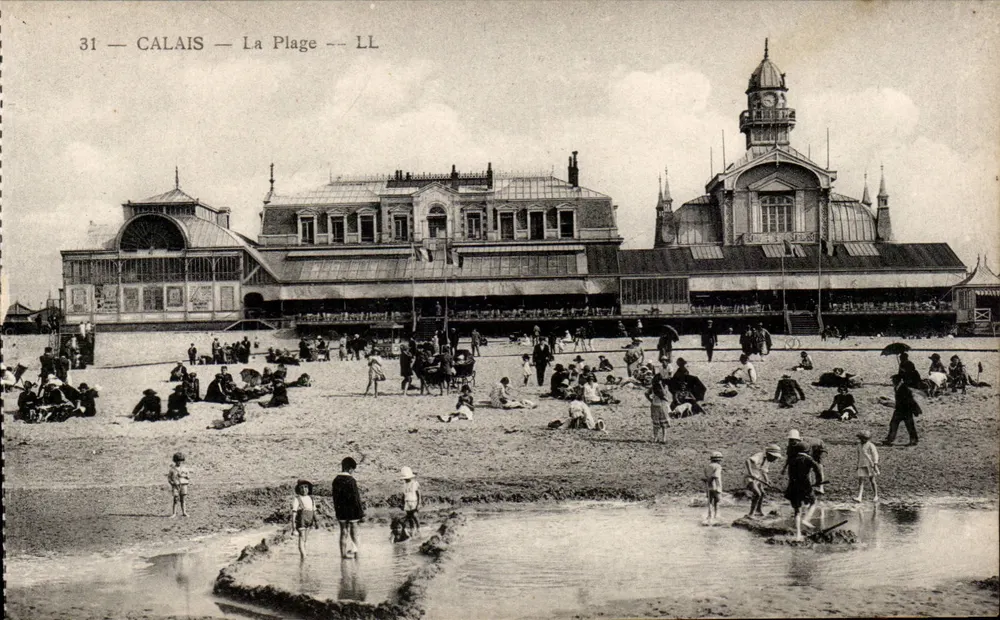 Calais — A Praia — LL — 31 - Frente