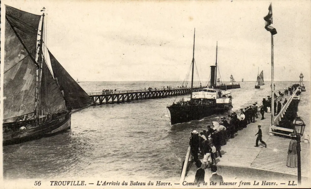 Trouville — Ankunft des Schiffs aus Le Havre — LL. - Vorderseite