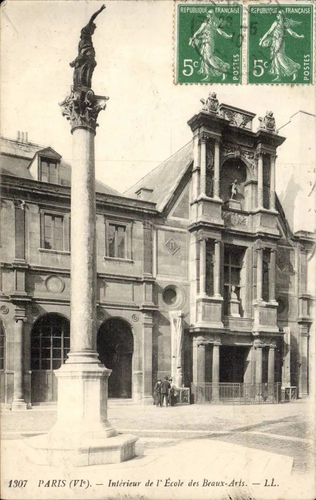 Paris (VIe) — Interior da Escola Nacional de Belas Artes — LL. — 1307 - Frente