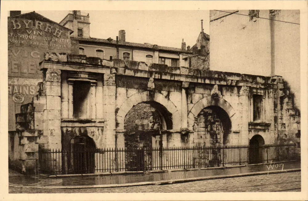 Nîmes (Gard) — A Porta de Augusto — Les Éditions d'Art Yvon, Paris - Frente