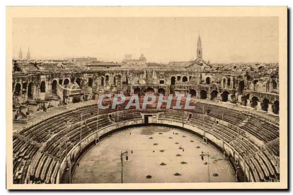Nîmes — O Interior das Arênes — Éditions d'Art YVON, Paris - Frente