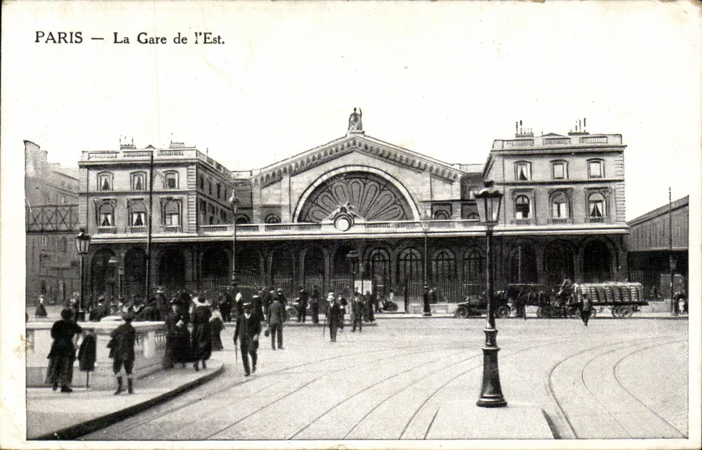 PARIS — A Estação de Leste. — Editor não identificado, número de série não visível - Frente